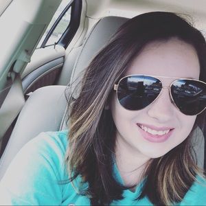 Meet your Posher, Savannah